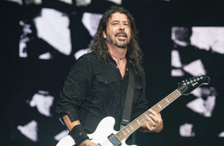 As a result of the scandal surrounding Dave Grohl’s affair, Foo Fighters have decided to cancel their next festival show