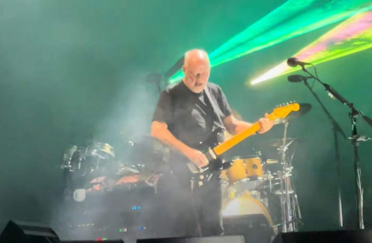 Take a look at the videos and schedule of David Gilmour’s first major performance